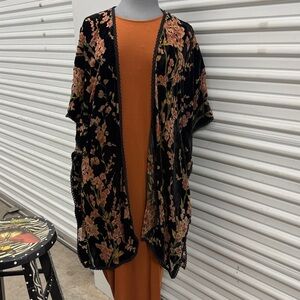 Floral Velvet Kimono‎ burn out velvet Ruana Cardigan layer over anything OS